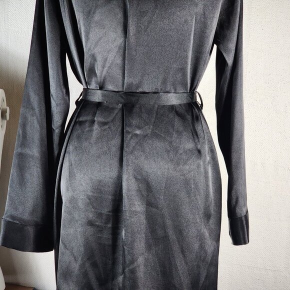 Apt. 9 Intimates Black Satin Feel Poly Long Sleeve Contrast Cuff Robe Size M - Picture 11 of 16